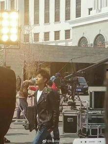 最新爆料拍摄现场,幕后英雄的辛勤付出与精彩瞬间  第3张